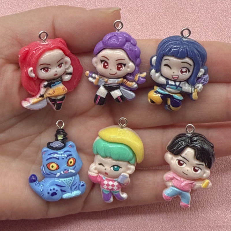 Earrings - Pendentif en résine de dessin animé,
