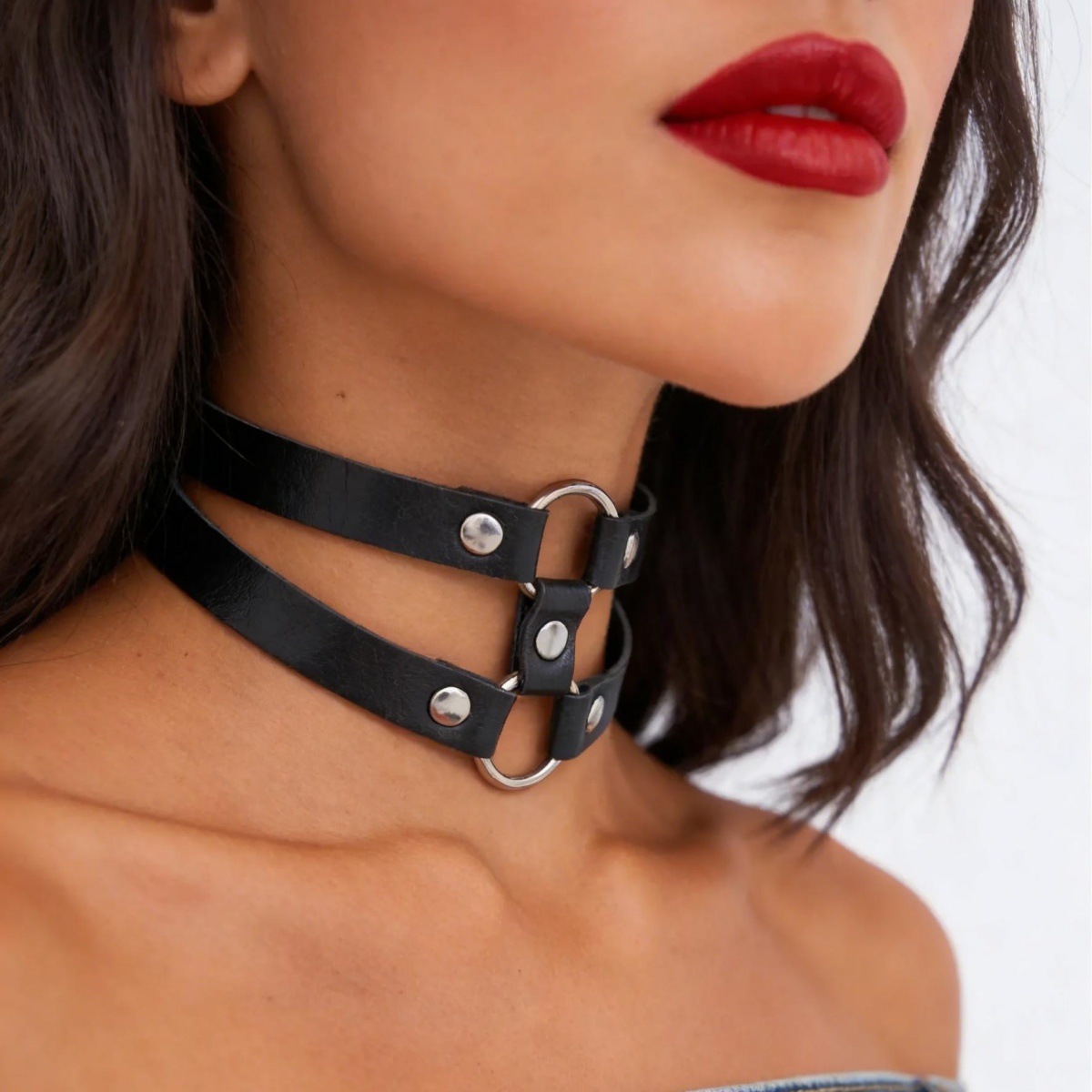 Collier ras du cou punk en cui - Goth Punk Spike Choker avis et prix