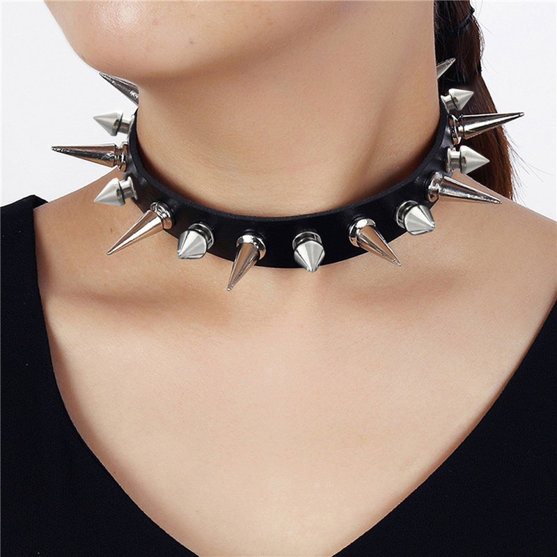 Collier ras du cou punk à long - Goth Punk Spike Choker avis et prix
